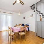 Apartment In Silo Near The Sea *