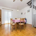 Apartment In Silo Near The Sea Lägenhet